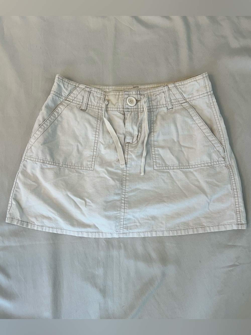 Y2K Preppy Cream Off White Mini Skirt w Adjustable Drawstring Waist by Maurice’s